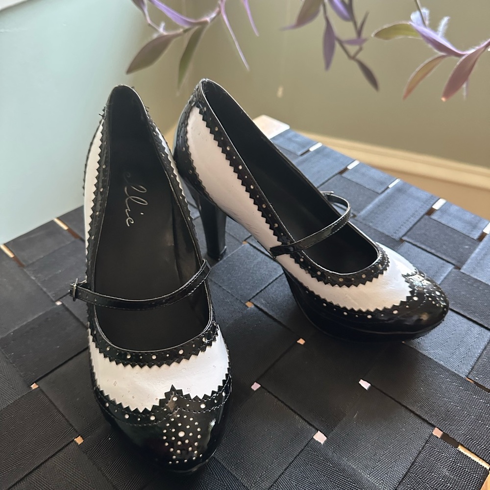Oxford style heels